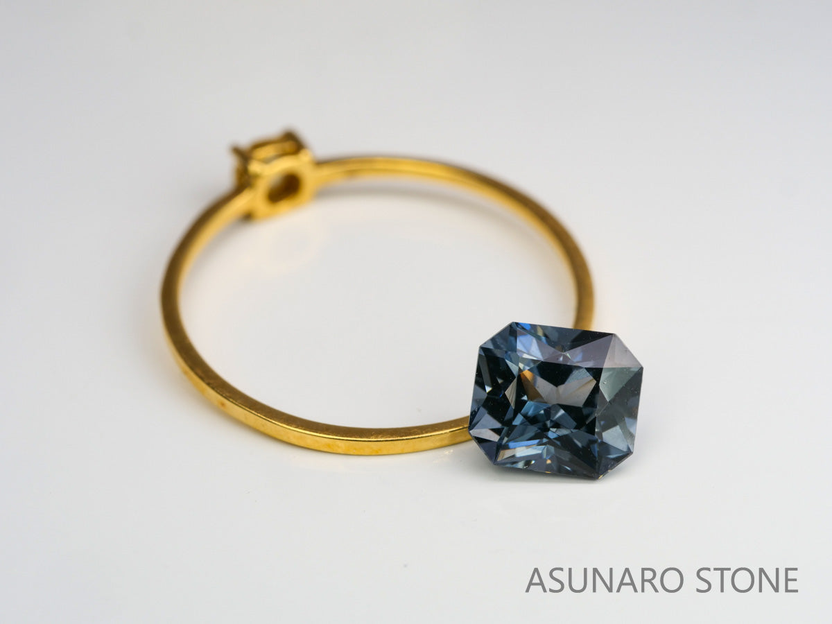 グレースピネル 　エメラルドカット　スリランカ産　1.40ct　【240208-2018】