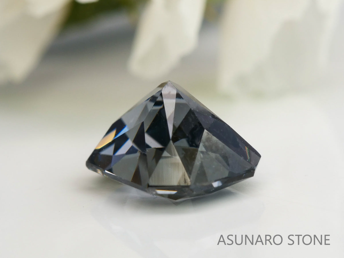 グレースピネル 　エメラルドカット　スリランカ産　1.27ct　【240208-2020】