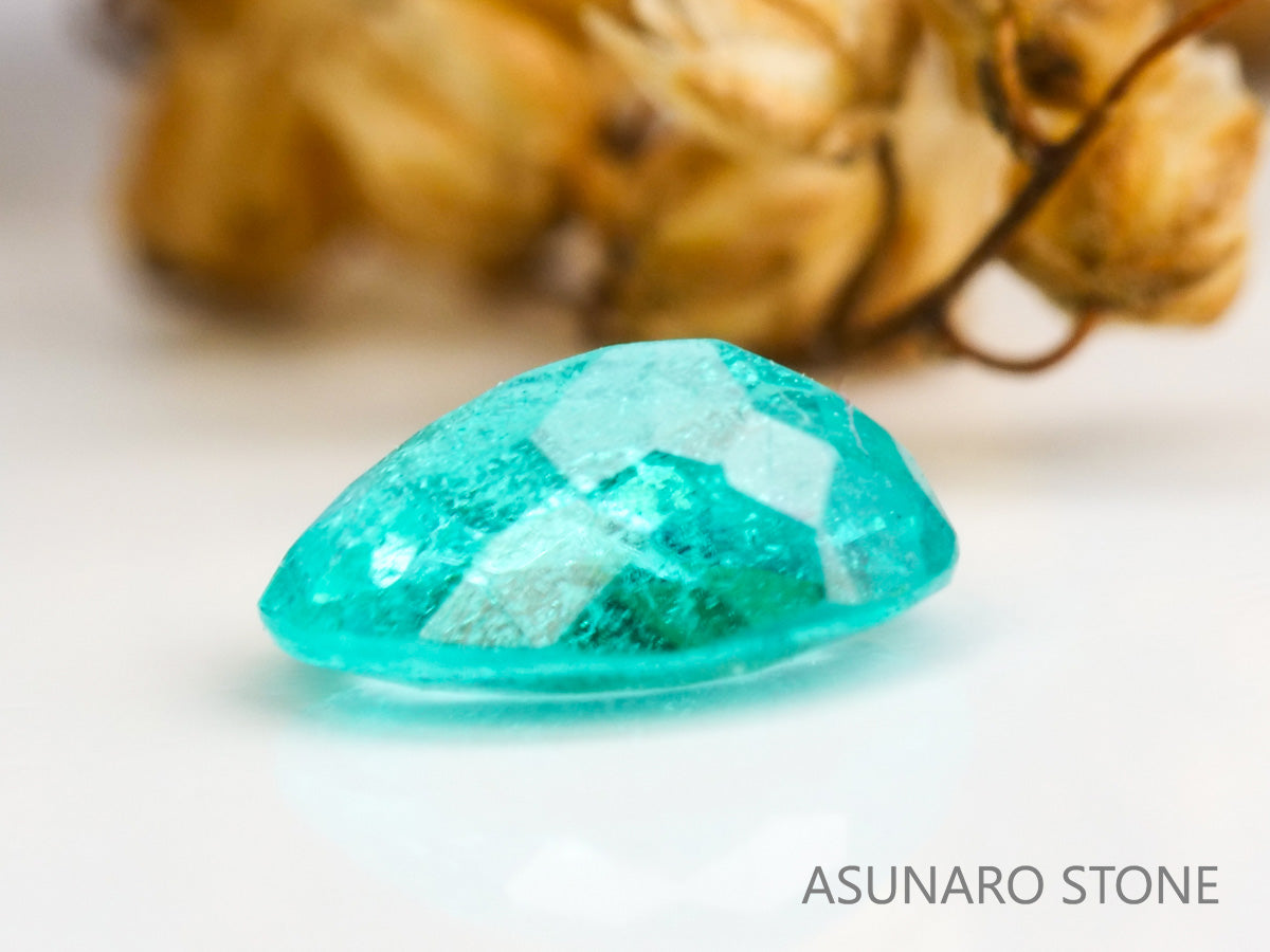 パライバトルマリン　オーバルカット　ブラジル産　0.13ct 　  【240125-2063】