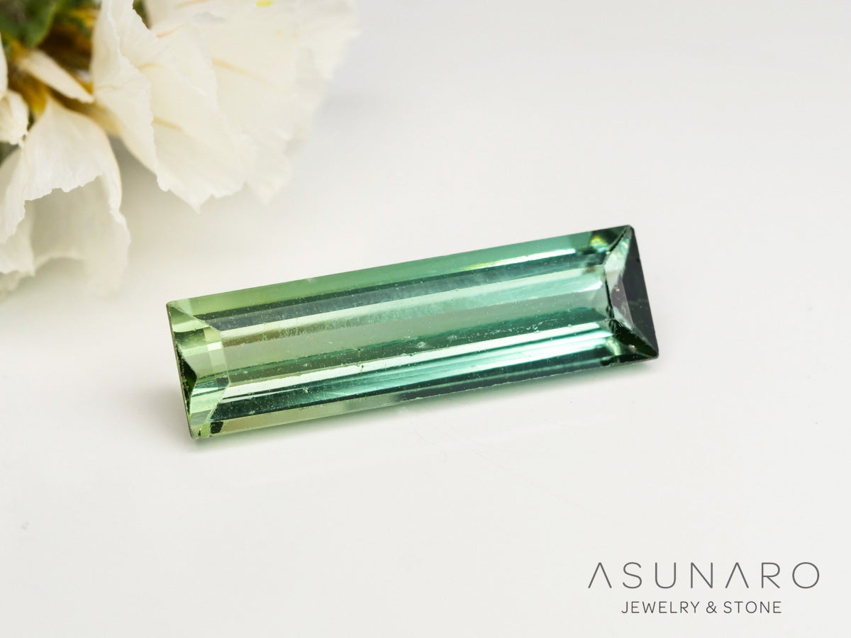 バイカラートルマリン　スクエアカット　ルワンダ産　2.09ct【240513-2029】