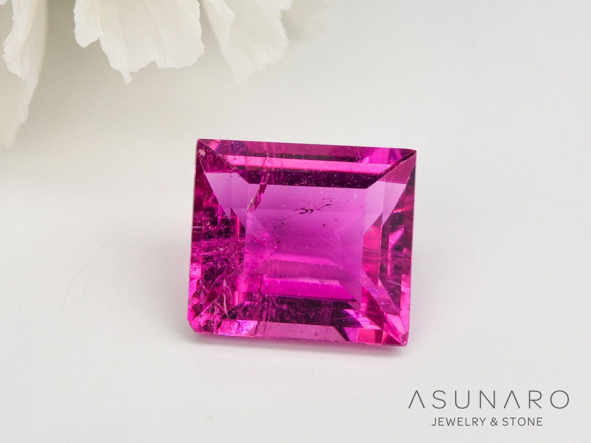 ピンクトルマリン　スクエアカット　ルワンダ産　0.55ct【240513-2033】