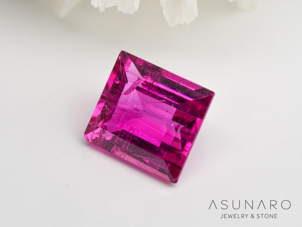 ピンクトルマリン　スクエアカット　ルワンダ産　0.55ct【240513-2033】