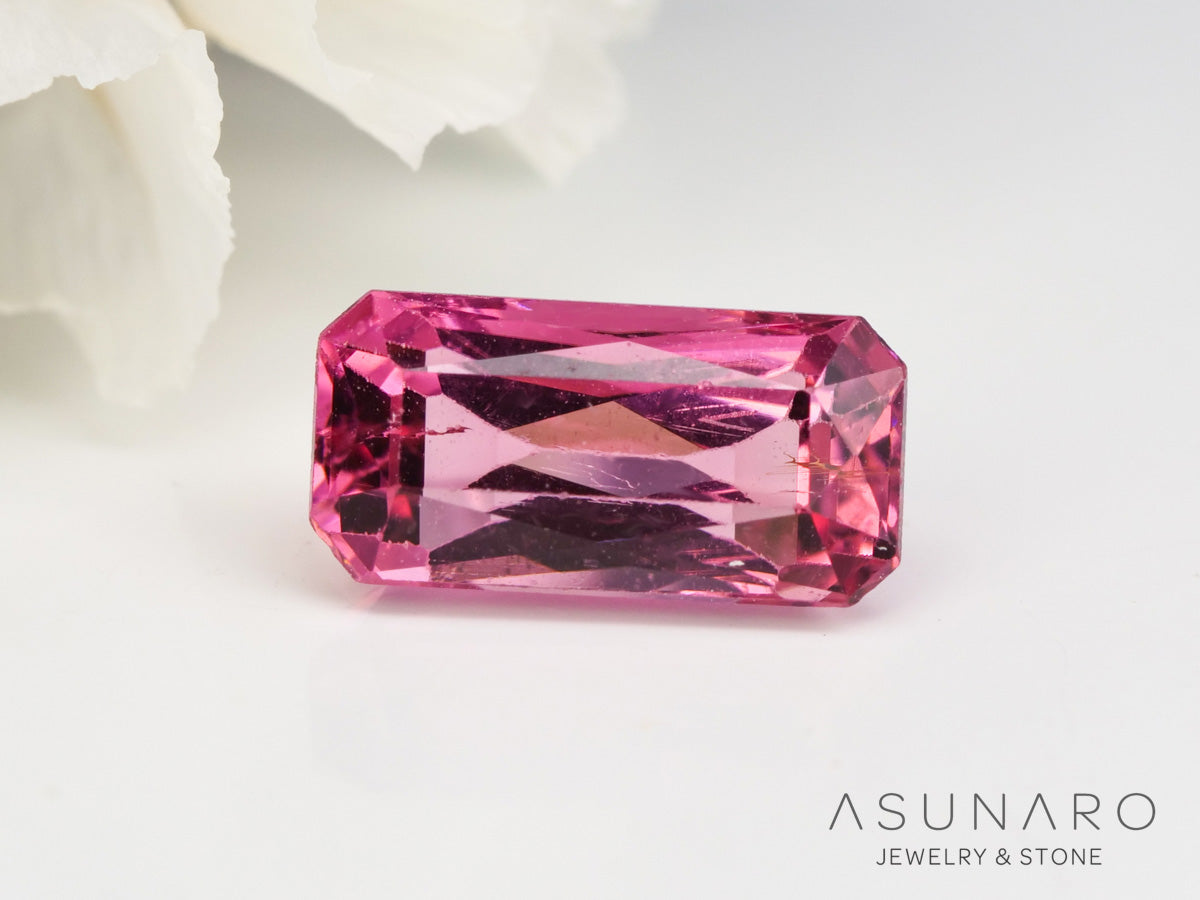 ピンクトルマリン　エメラルドカット　ルワンダ産　0.71ct【240513-2034】