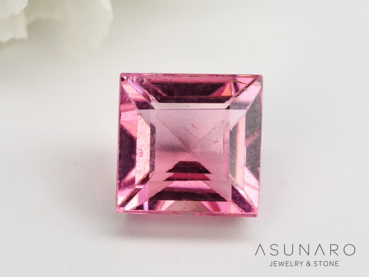 ピンクトルマリン　プリンセスカット　ルワンダ産　0.96ct【240513-2035】