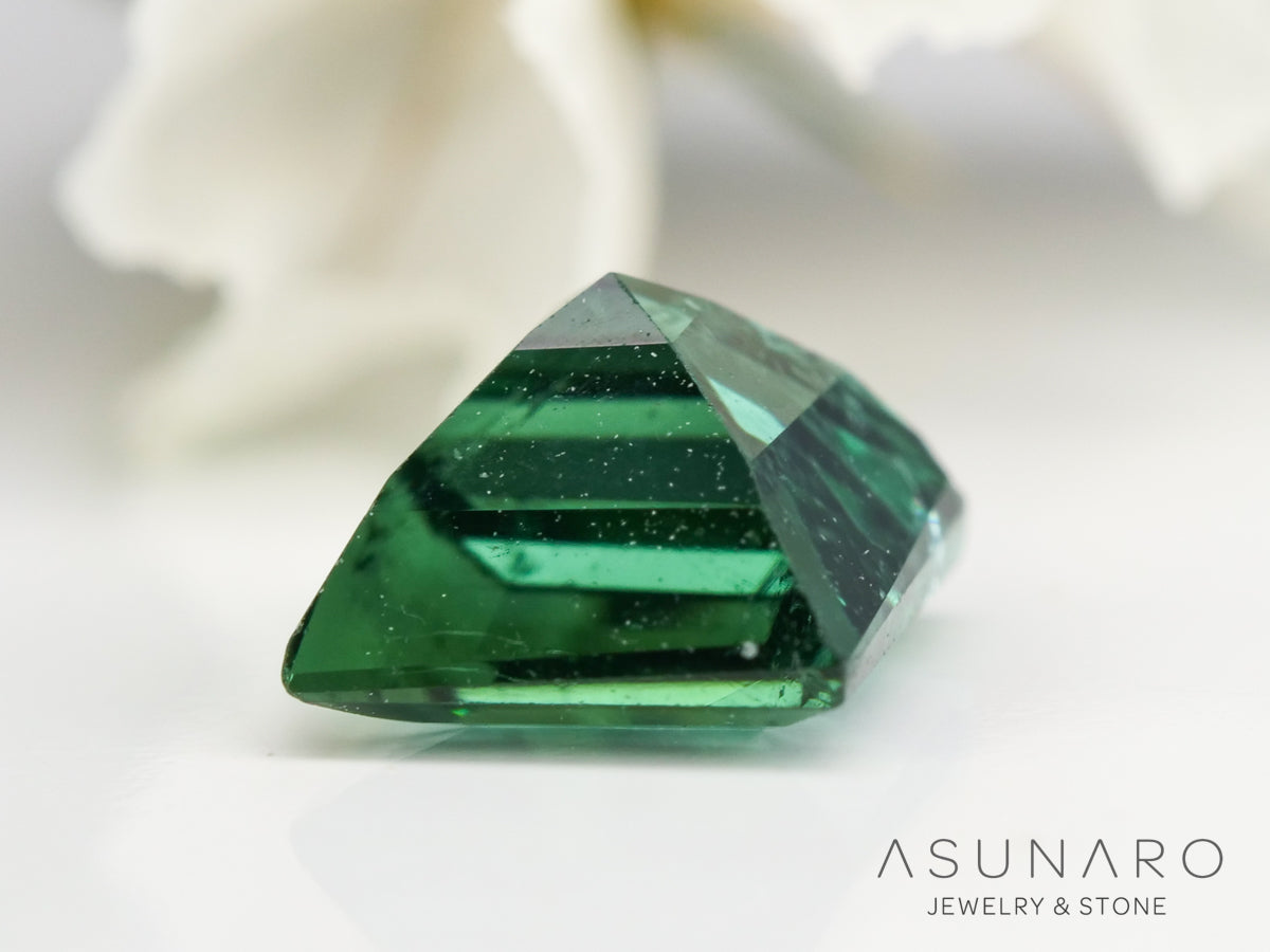 アフガニスタン産ミントグリーントルマリン 2.7ct ルース