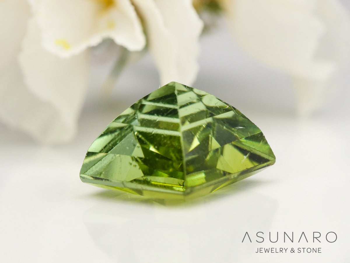 グリーントルマリン　プリンセスカット　ルワンダ産　1.16ct【240513-2044】