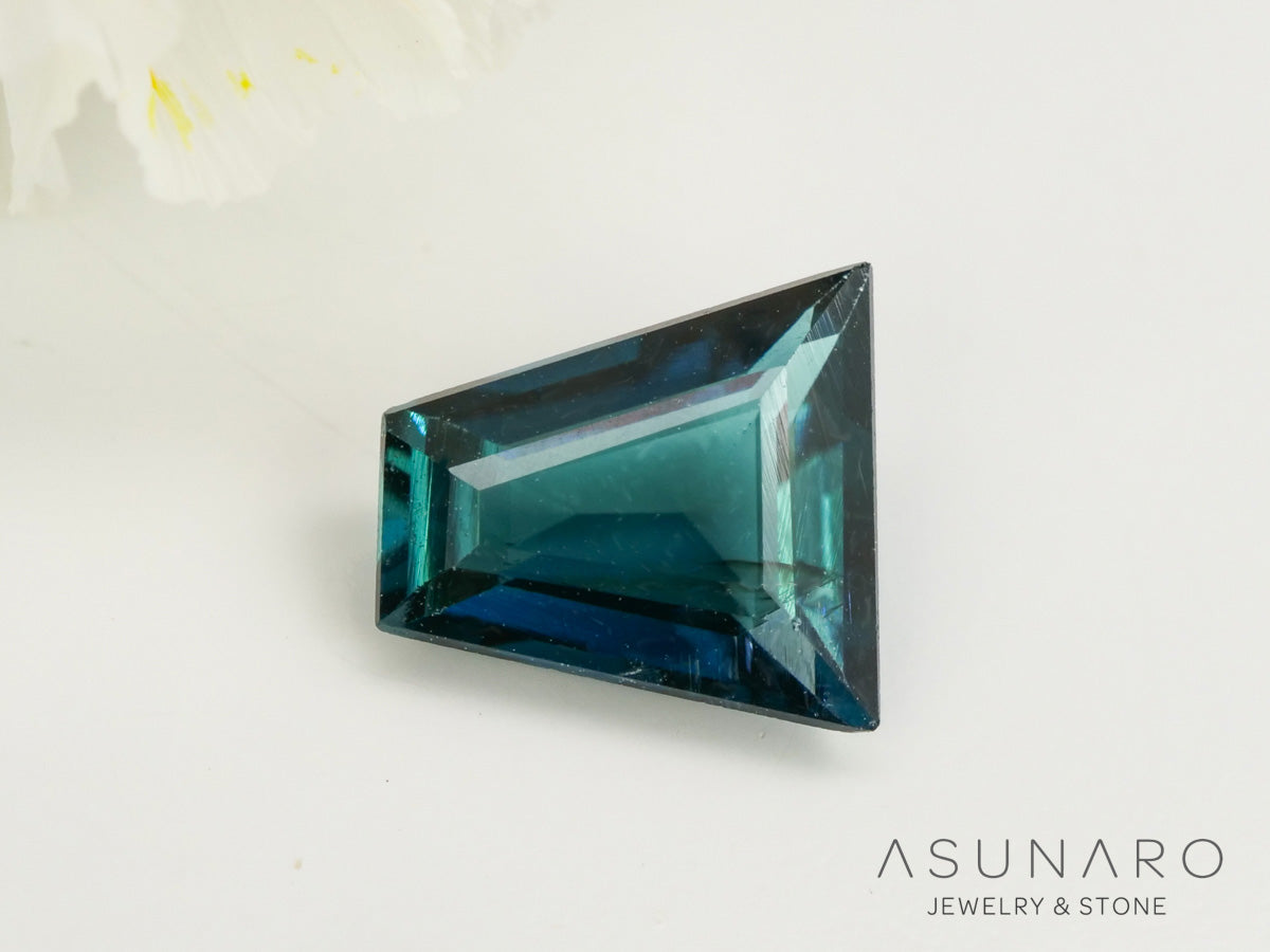 ディープブルートルマリン　ファンシーカット　アフガニスタン産　0.53ct【240513-2046】