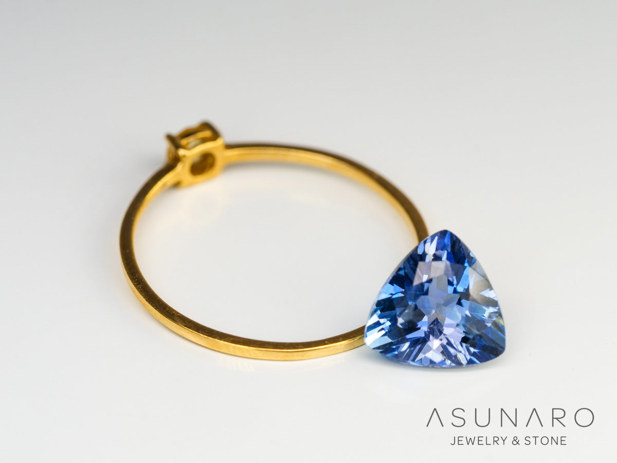インペリアルブルーアパタイト　トリリアントカット　 マダガスカル産　1.72ct　【240312-2088】