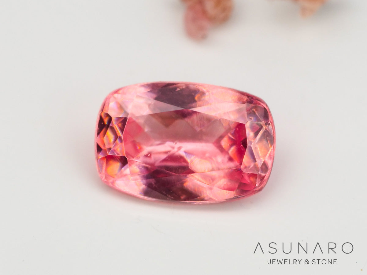 ロードクロサイト 　クッションカット　アメリカ・コロラド産　0.48ct　【240415-2094】