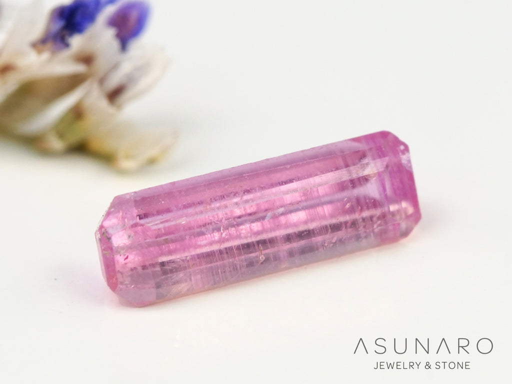 ペツォッタイト　エメラルドカット　マダガスカル産 　0.31ct【230403-595】