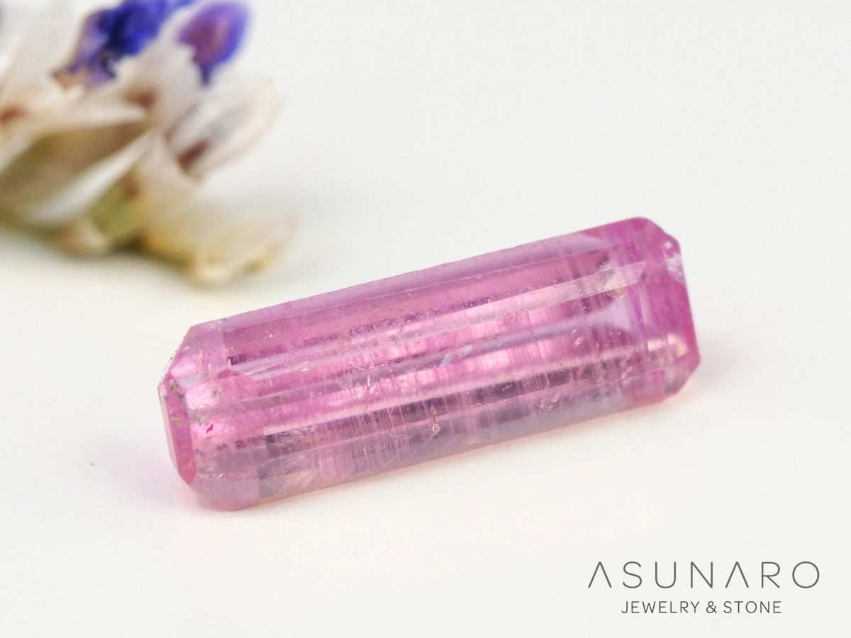 ペツォッタイト　エメラルドカット　マダガスカル産 　0.31ct【230403-595】