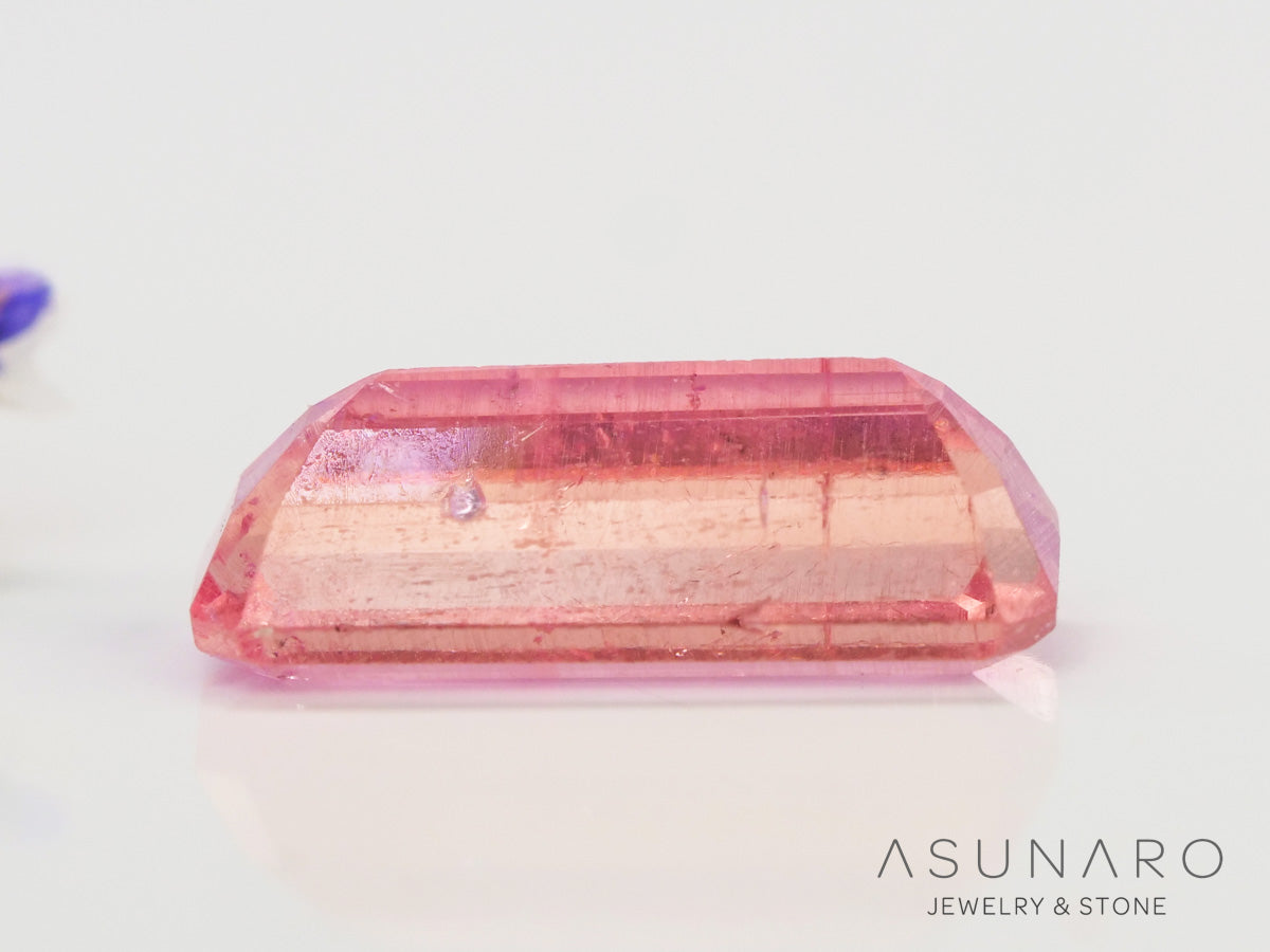 ペツォッタイト　エメラルドカット　マダガスカル産 　0.72ct【230403-433】