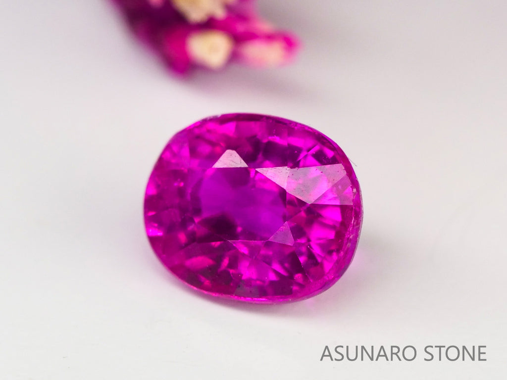 ピジョンブラッドルビー　オーバルカット　 タイ産　0.25ct　鑑別書付【240221-2109】