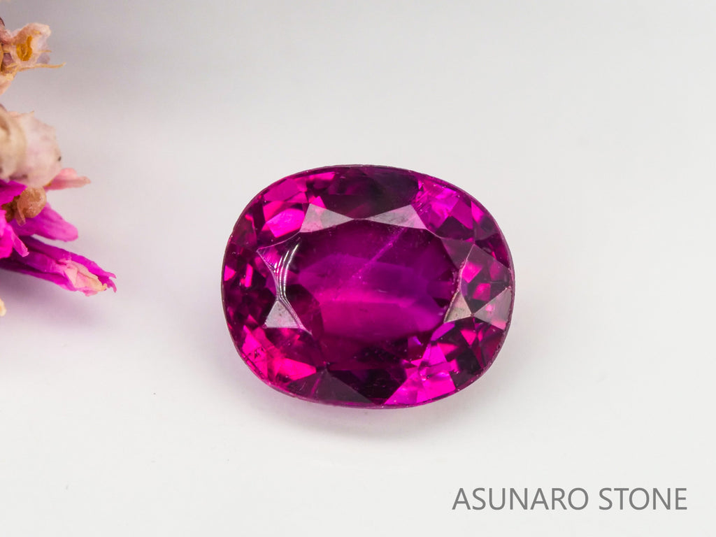 ピジョンブラッドルビー　オーバルカット　 タイ産　0.31ct　鑑別書付【240221-2110】