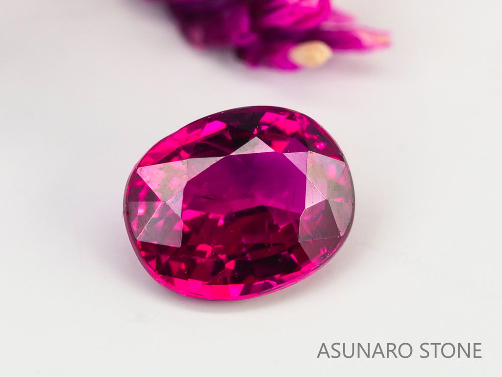 ピジョンブラッドルビー　オーバルカット　 タイ産　0.39ct　鑑別書付【240221-2112】