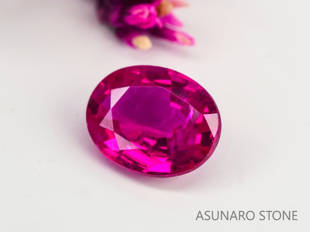 ピジョンブラッドルビー　オーバルカット　 タイ産　0.38ct　鑑別書付【240221-2114】