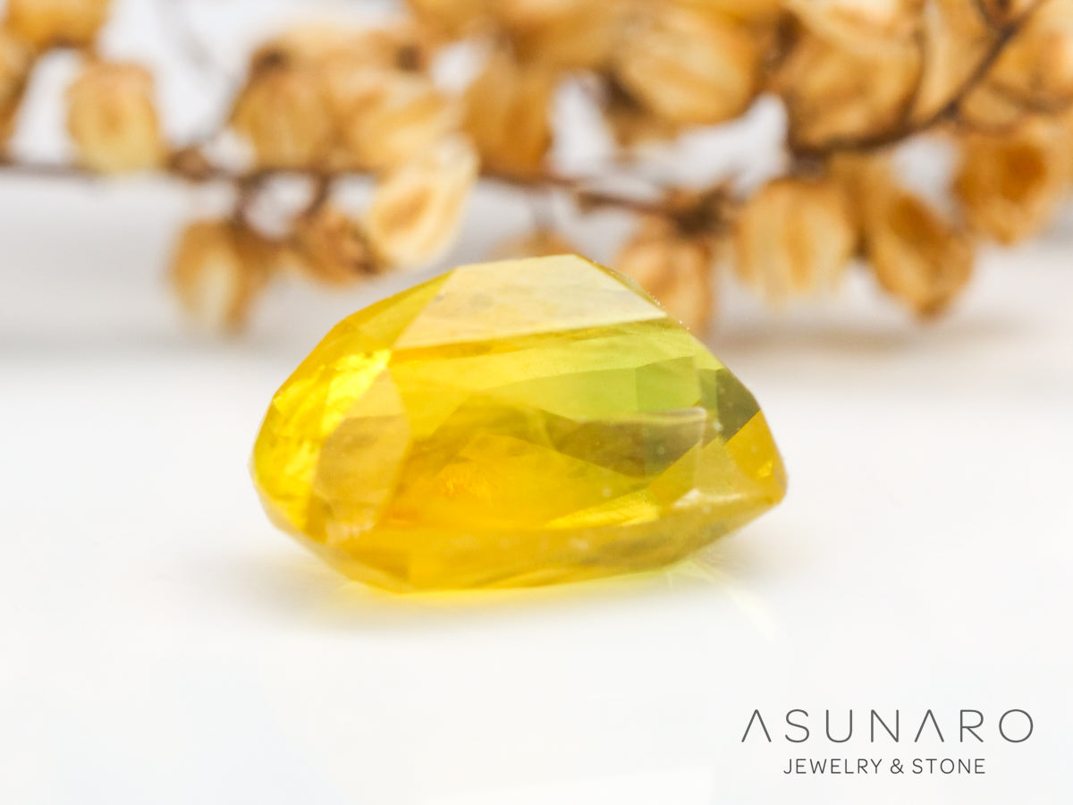 バイカラーサファイア 　エメラルドカット　 スリランカ産　0.98ct【240401-2120】