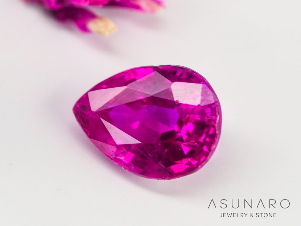 ピジョンブラッドルビー　ペアシェイプ　 タイ産　0.24ct　鑑別書付  【240507-2130】