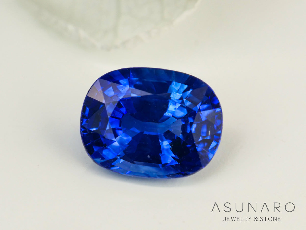 ロイヤルブルーサファイア 　クッションカット スリランカ産　0.91ct　鑑別書付【240507-2132】