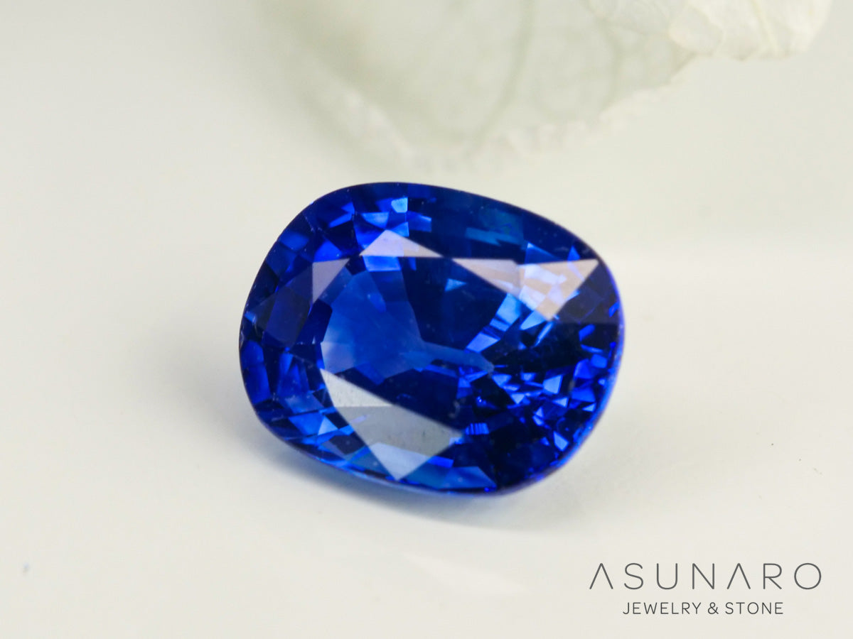 ロイヤルブルーサファイア 　クッションカット スリランカ産　0.91ct　鑑別書付【240507-2132】