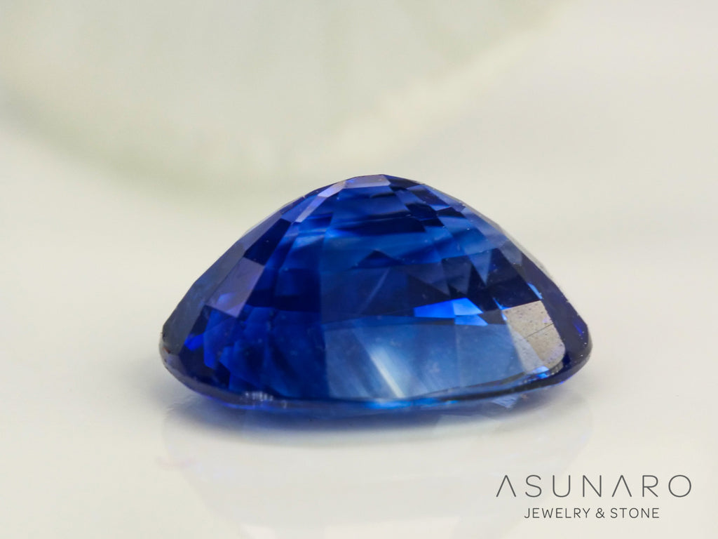 ロイヤルブルーサファイア 　クッションカット スリランカ産　0.91ct　鑑別書付【240507-2132】