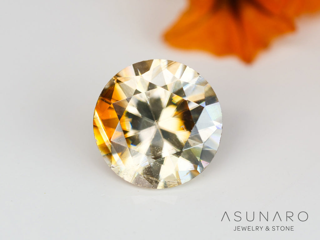 バイカラーキャシテライト  ラウンドカット　ビルマ産 　0.76ct　【240404-2143】