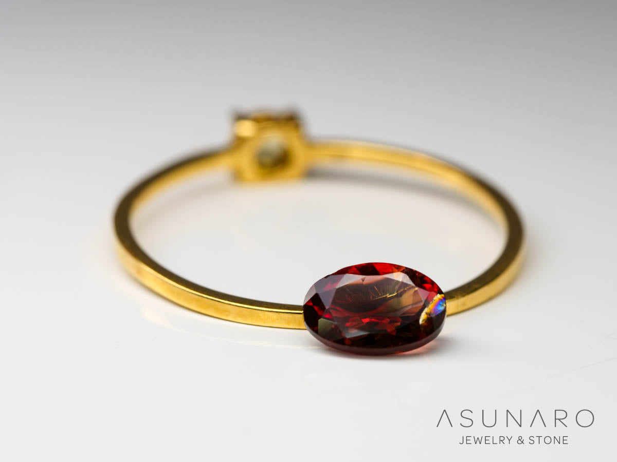 レッドラブラドライト オーバルカット エチオピア産 0.43ct【241023