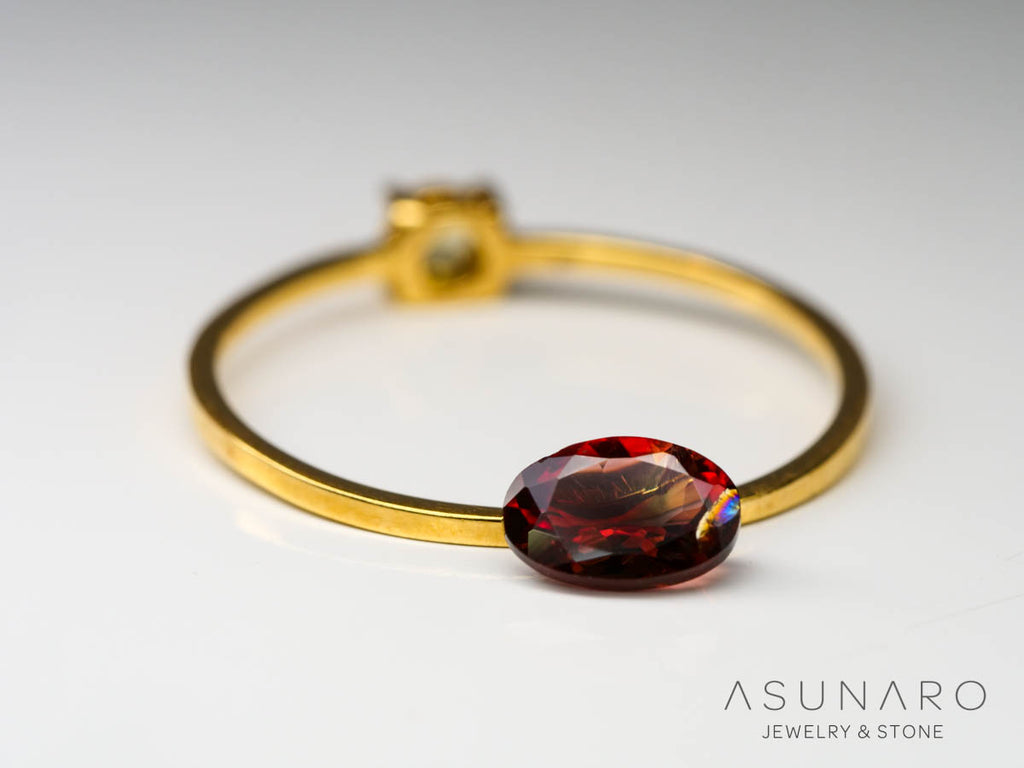 レッドラブラドライト　オーバルカット　エチオピア産　0.43ct【241023-2412】