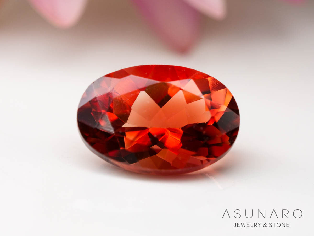 レッドラブラドライト オーバルカット エチオピア産 0.52ct【241023