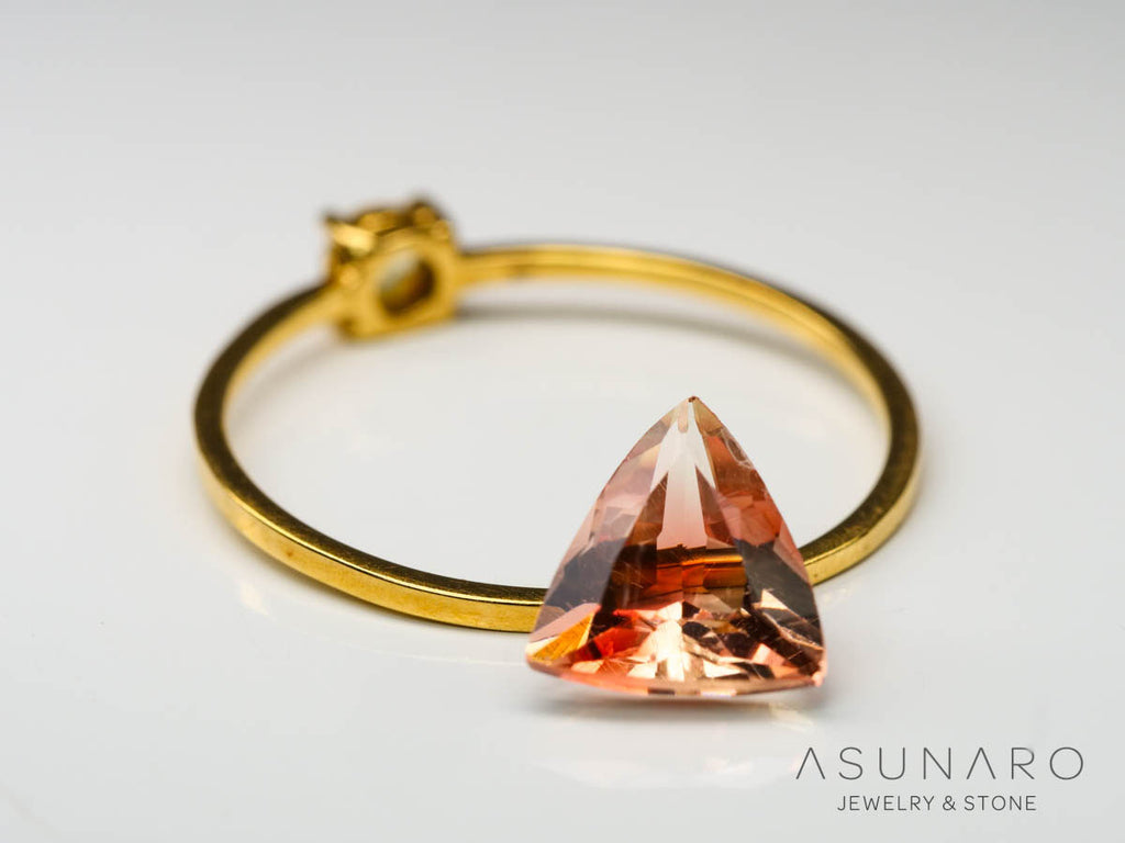 バイカラーラブラドライト　トリリアントカット　エチオピア産　0.96ct【241023-2418】