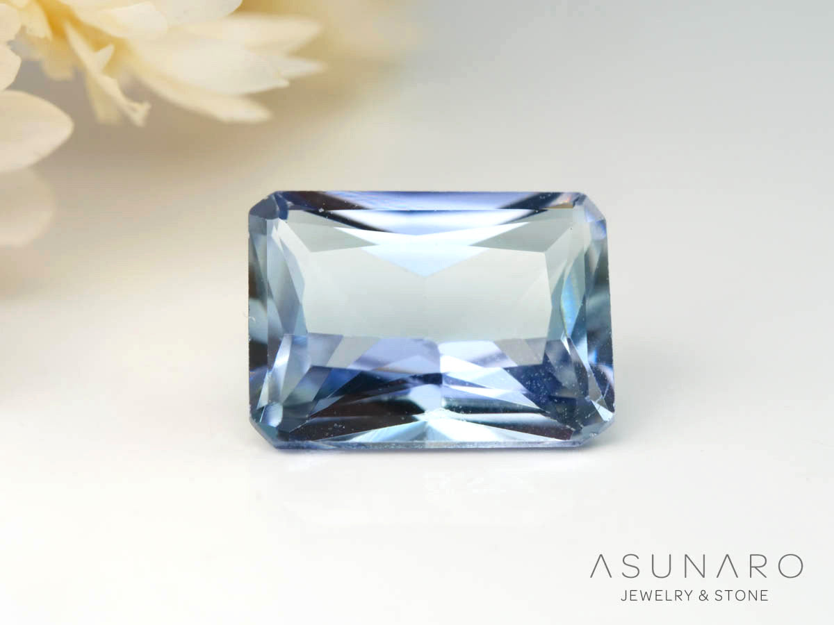 バイカラーゾイサイト（タンザナイト）エメラルドカット　タンザニア産　0.96ct【241211-2398】