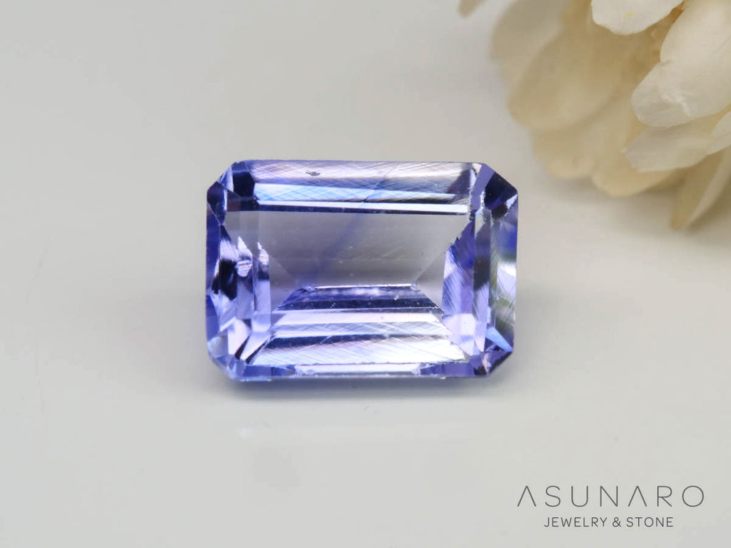 バイカラーゾイサイト（タンザナイト）エメラルドカット　タンザニア産　0.74ct【241211-2402】