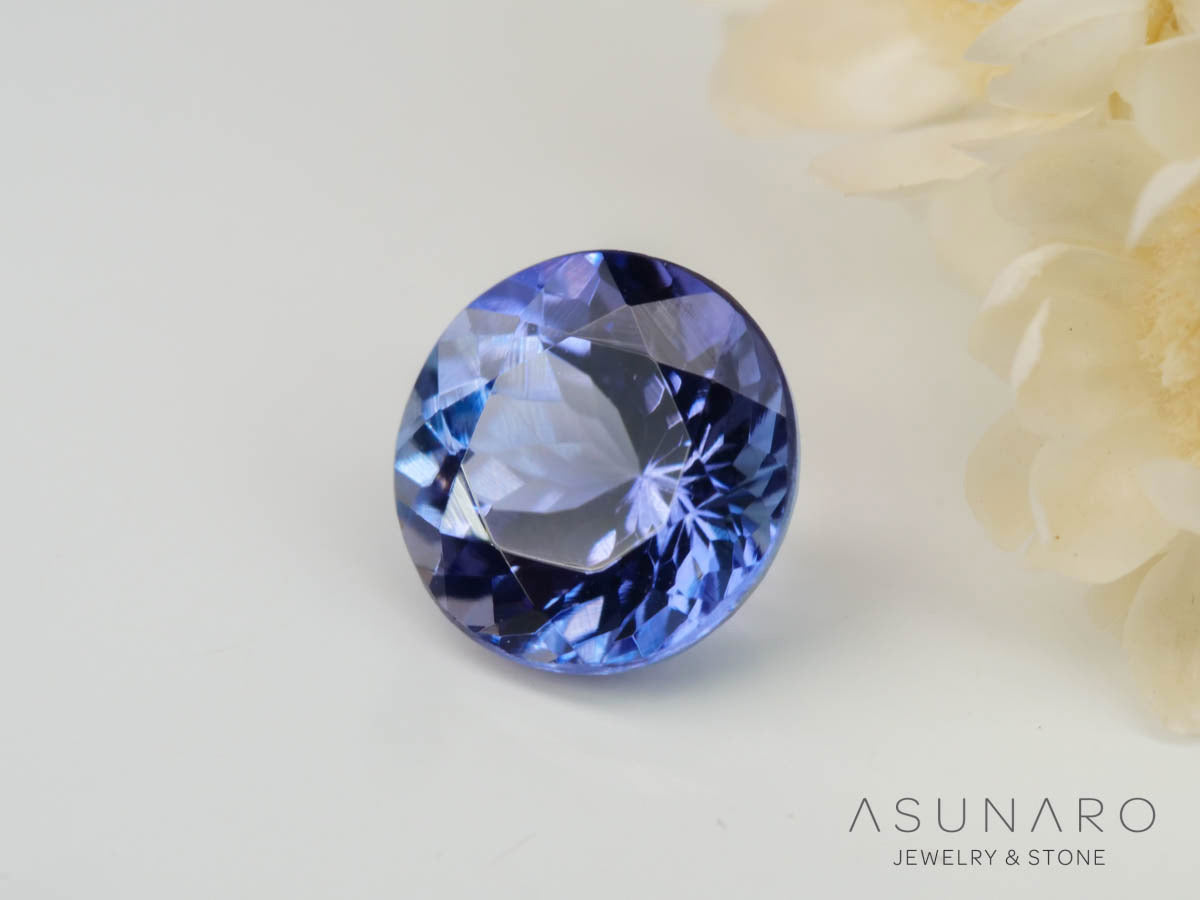 バイカラーゾイサイト（タンザナイト）ラウンドカット　タンザニア産　0.79ct【241211-2403】