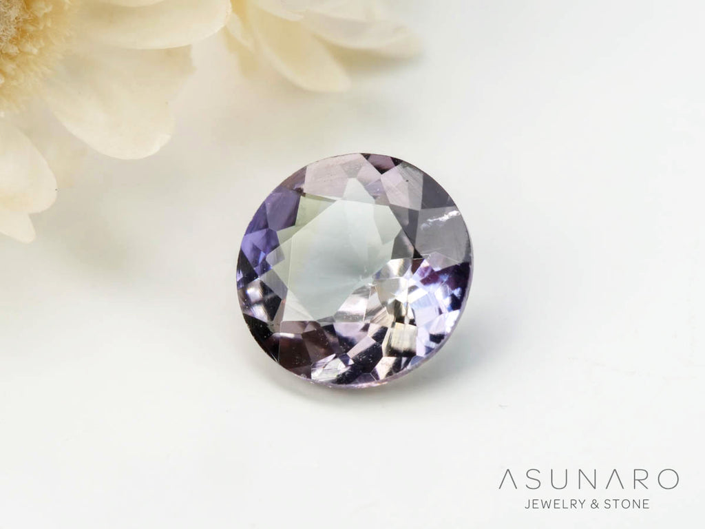 バイカラーゾイサイト（タンザナイト）ラウンドトカット　タンザニア産　0.42ct【241211-2406】