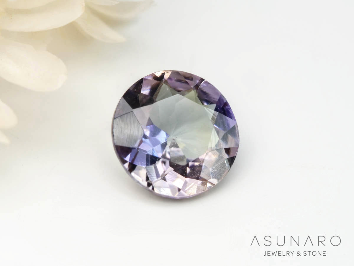 バイカラーゾイサイト（タンザナイト）ラウンドトカット　タンザニア産　0.42ct【241211-2406】