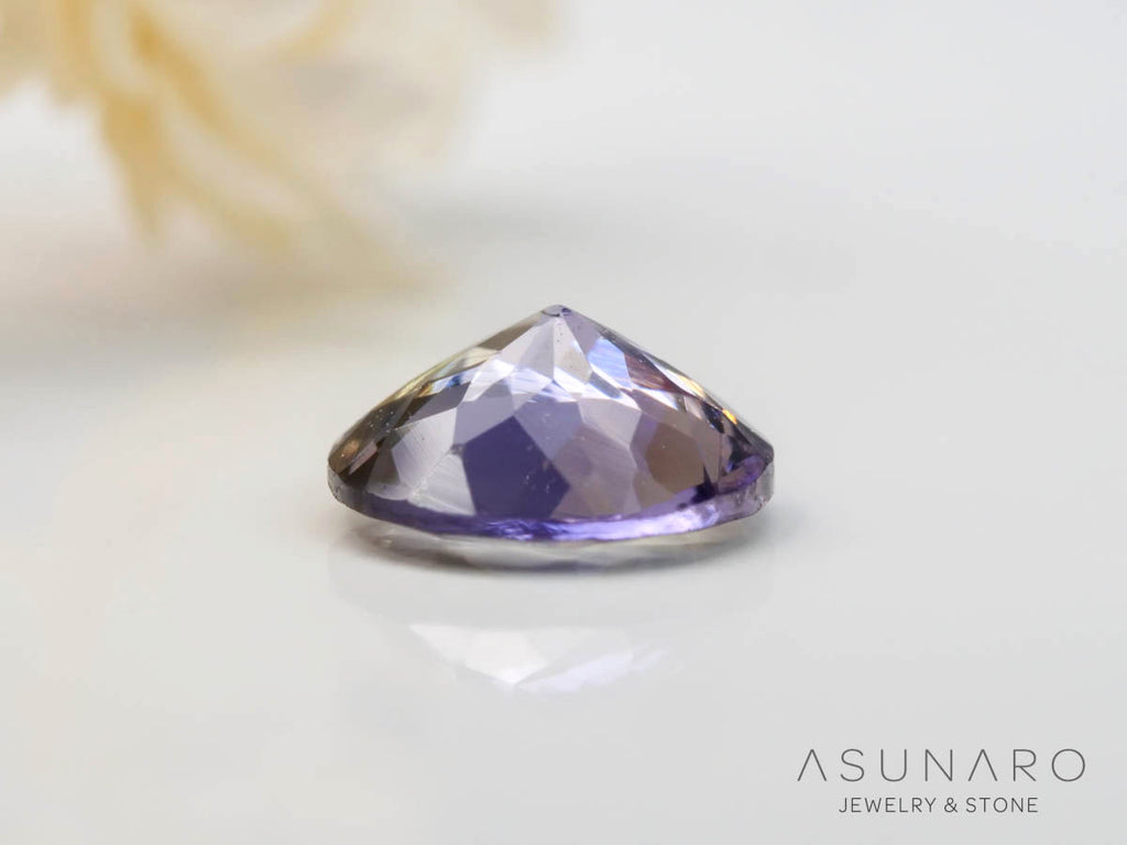 バイカラーゾイサイト（タンザナイト）ラウンドトカット　タンザニア産　0.42ct【241211-2406】