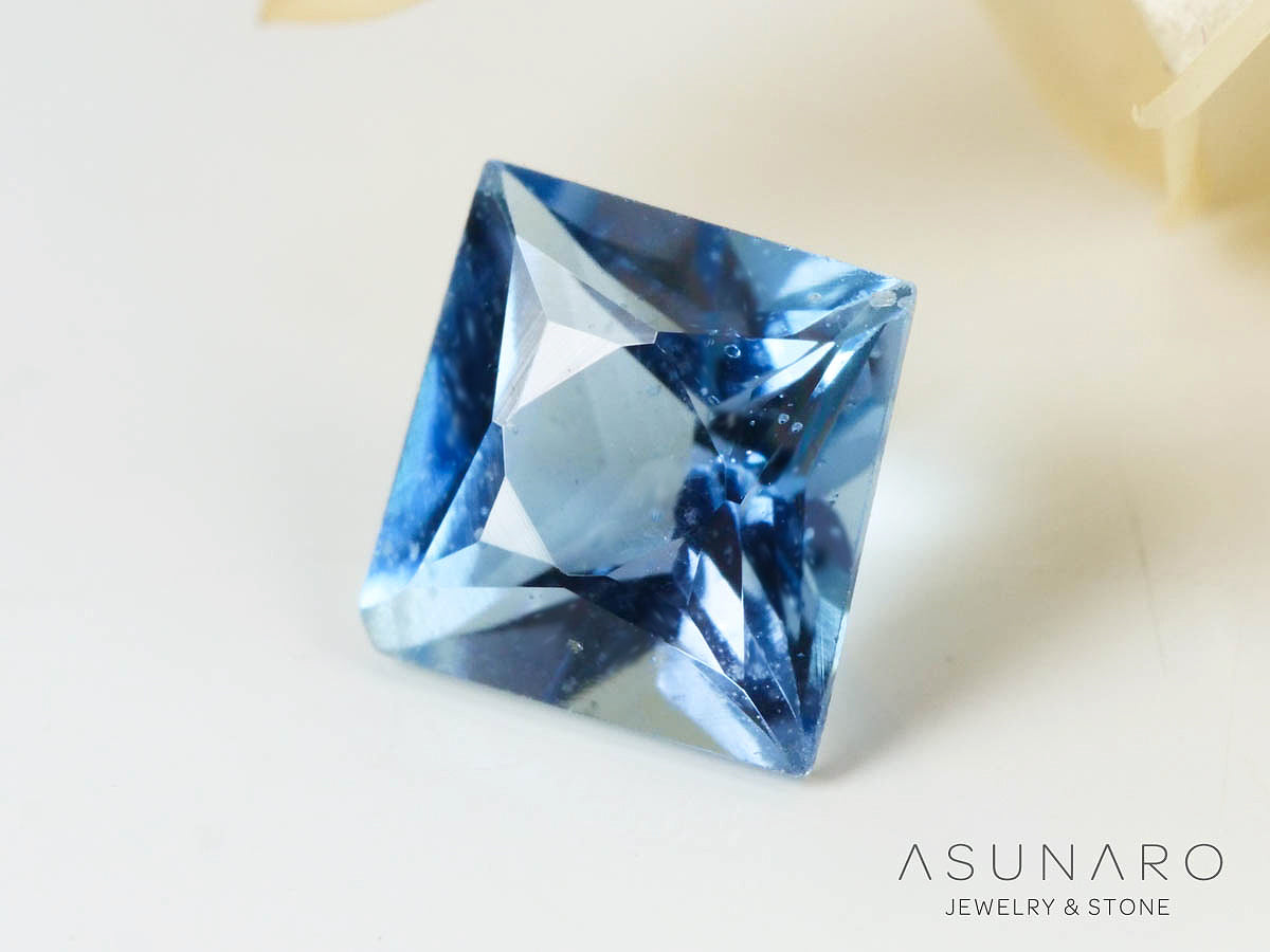 サンタマリアアクアマリン プリンセスカット ブラジル産 0.28ct