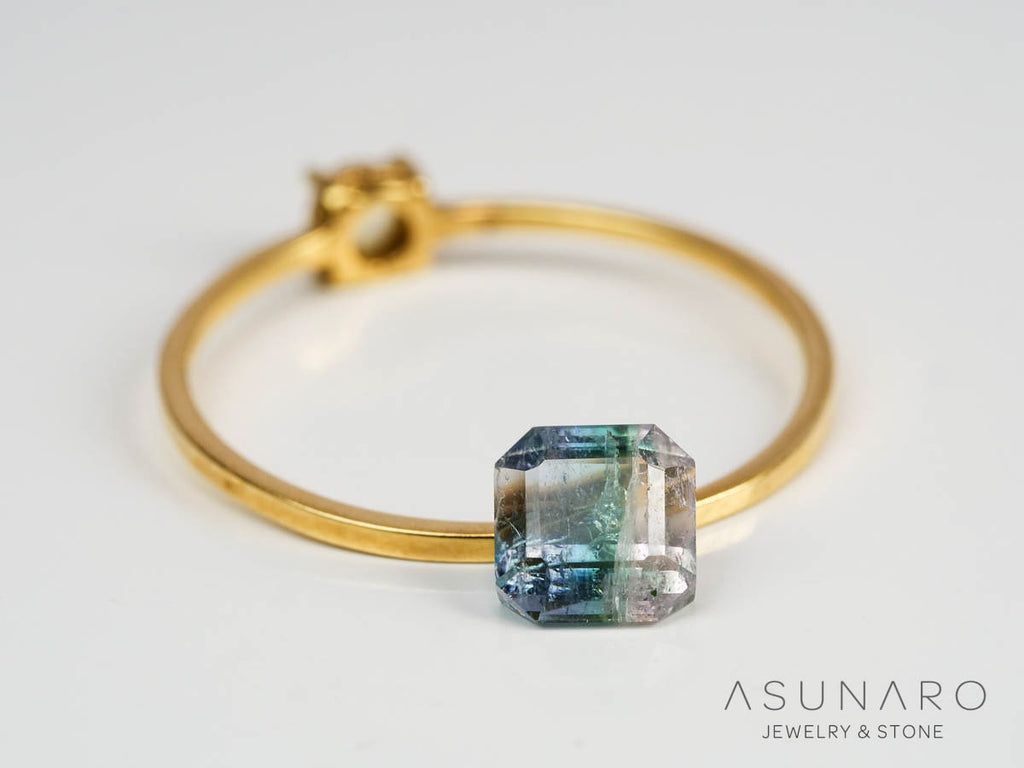 パーティーカラードトルマリン　エメラルドカット　アフガニスタン産　0.78ct【241002-2570】