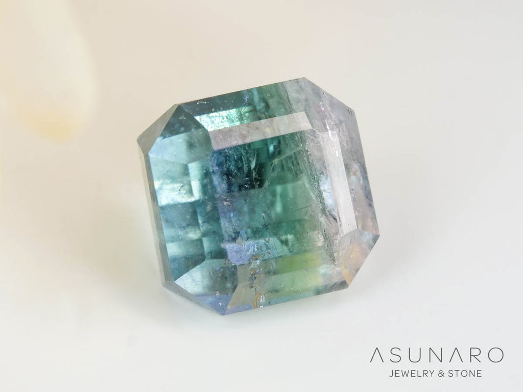 パーティーカラードトルマリン　エメラルドカット　アフガニスタン産　0.86ct【241002-2571】