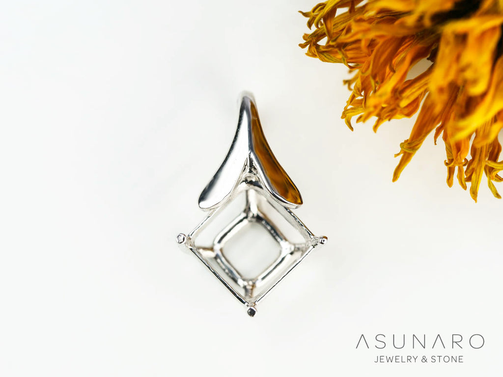 【お仕立て用】空枠番号：5758I　ペンダントトップ枠【オーダージュエリー用】