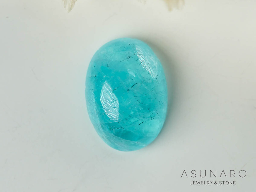 パライバトルマリン　カボション　 ブラジル産　0.84ct 【241106-2685】