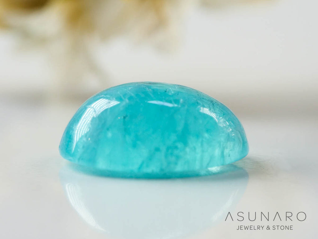 パライバトルマリン　カボション　 ブラジル産　0.84ct 【241106-2685】