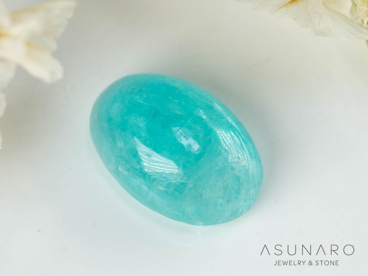 すずりん様アパタイト♡レピド♡ソーダ♡トルマリン♡サンストーン共生No1682 パライバトルマリン カボション ブラジル産 0.54ct 【241106-2688