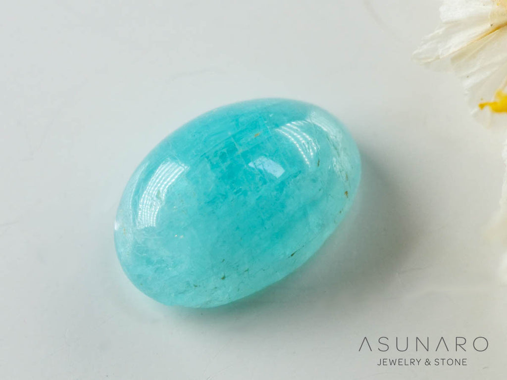 パライバトルマリン　カボション　 ブラジル産　0.52ct 【241106-2695】