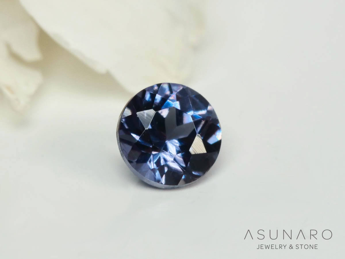 ベキリーブルーガーネット　ラウンドカット　 マダガスカル産　0.10ct【250311-2907】