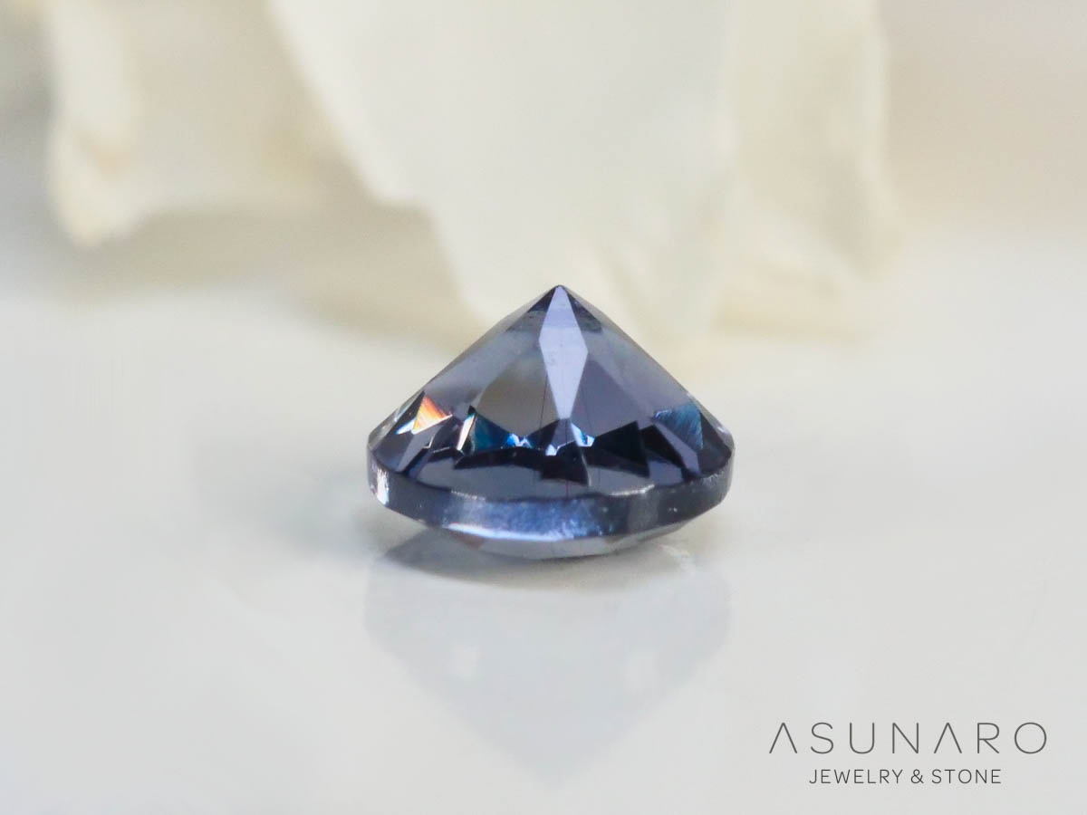 ベキリーブルーガーネット　ラウンドカット　 マダガスカル産　0.10ct【250311-2907】