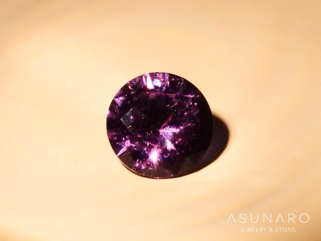 ベキリーブルーガーネット　ラウンドカット　 マダガスカル産　0.19ct【250311-2913】