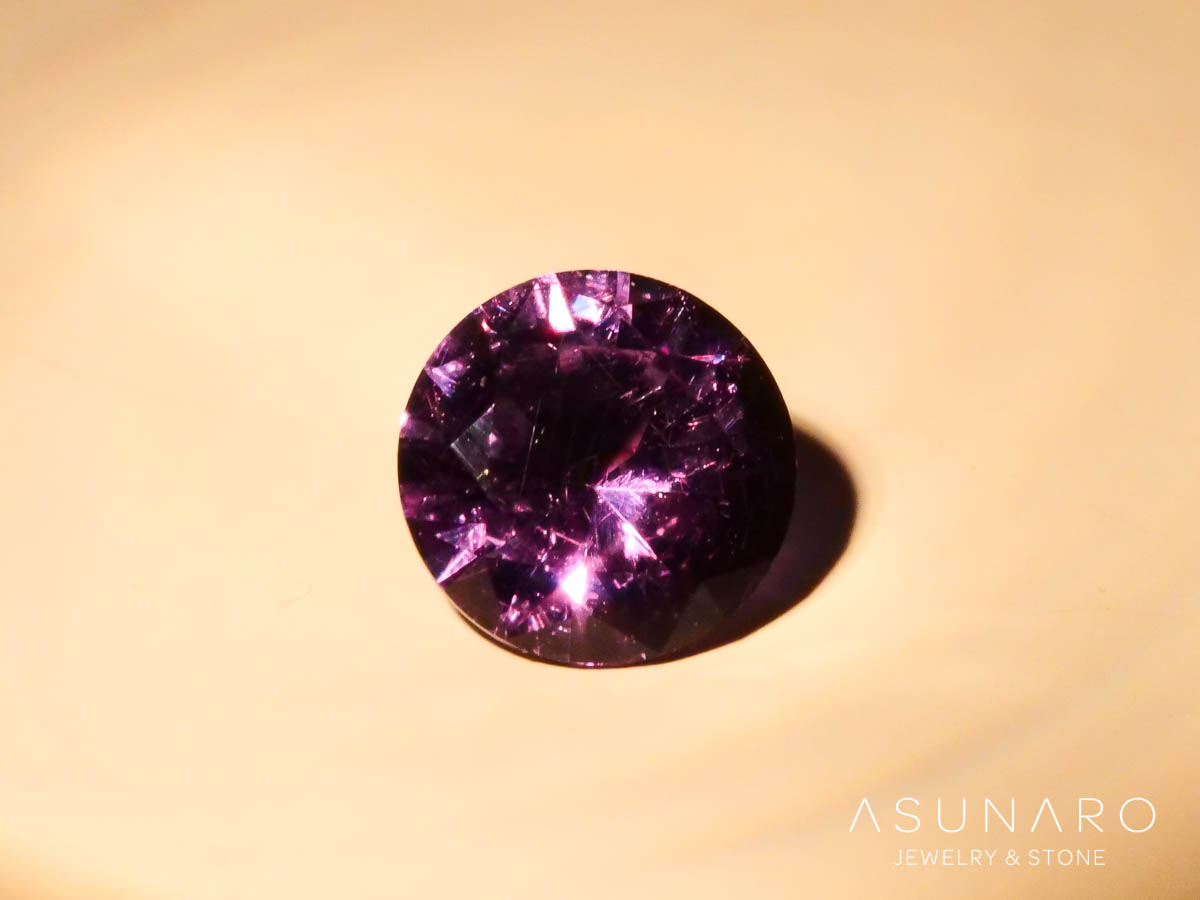 ベキリーブルーガーネット　ラウンドカット　 マダガスカル産　0.19ct【250311-2913】