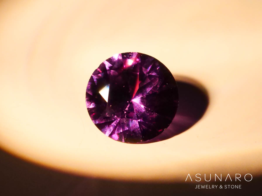 ベキリーブルーガーネット　ラウンドカット　 マダガスカル産　0.19ct【250311-2914】