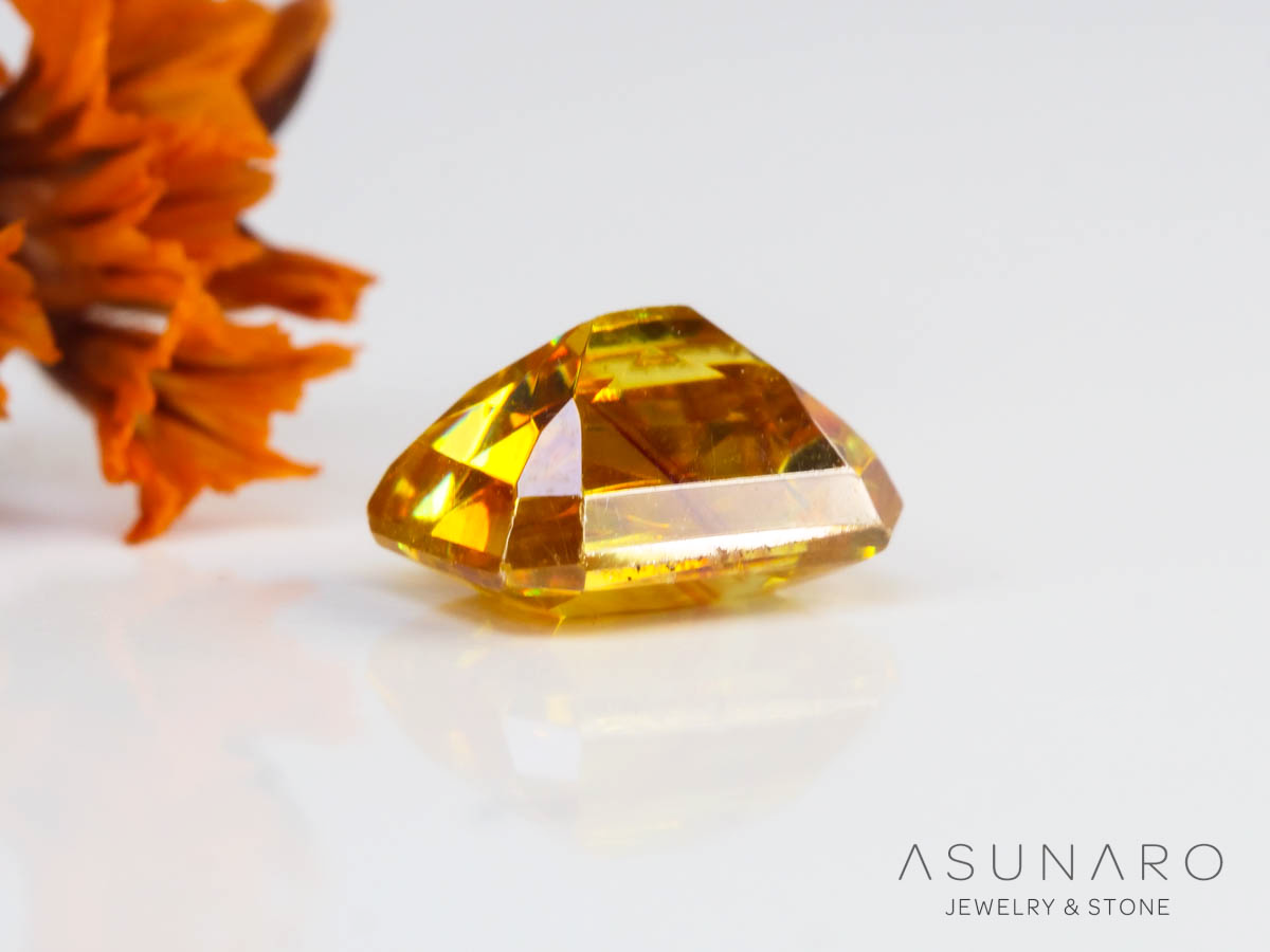 バイカラースファレライト クッションカット スペイン産 1.05ct【250324-2926】